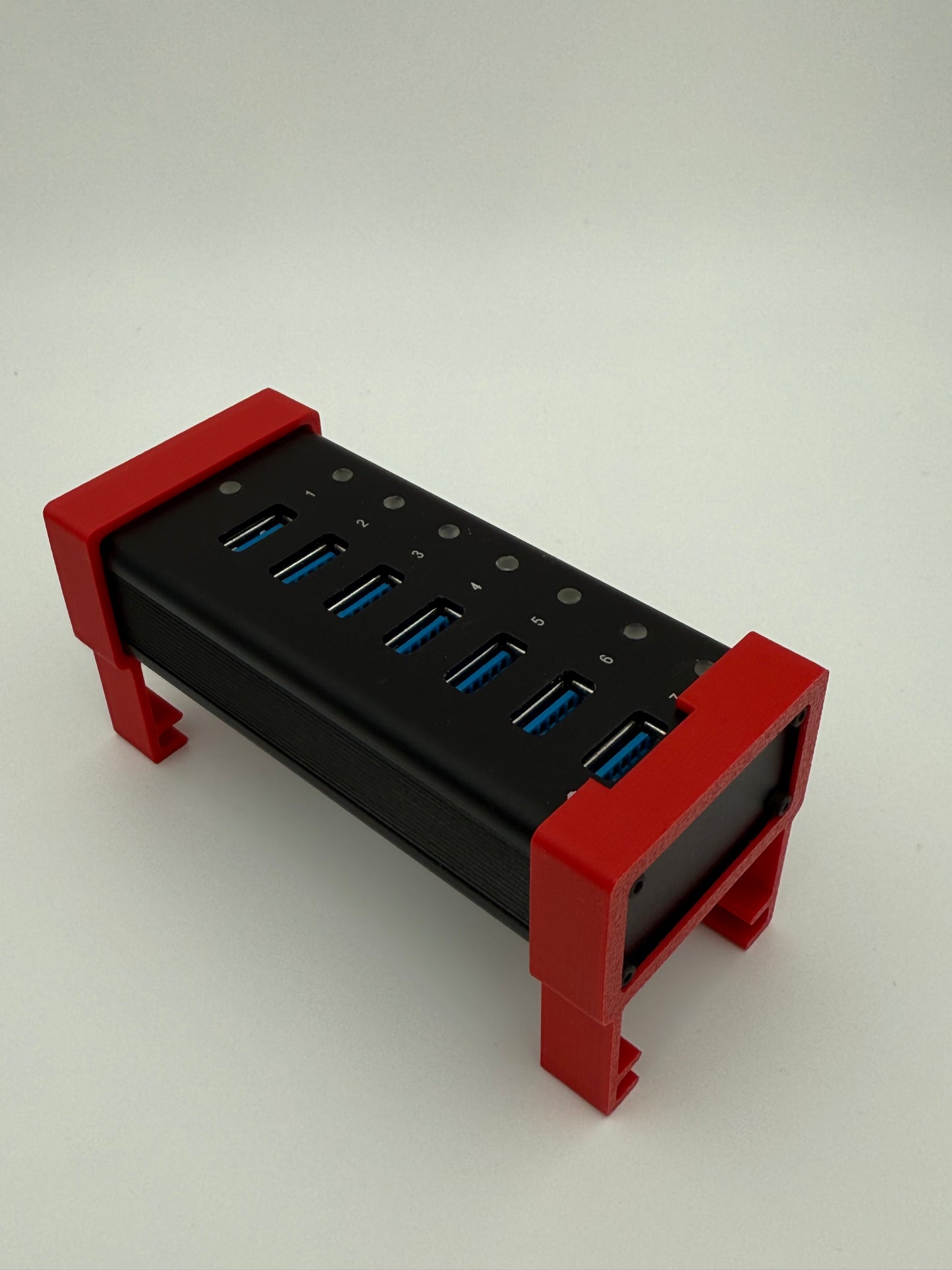 Feste for Icy Box USB-hub – Passer til 40mm aluminiumsprofiler