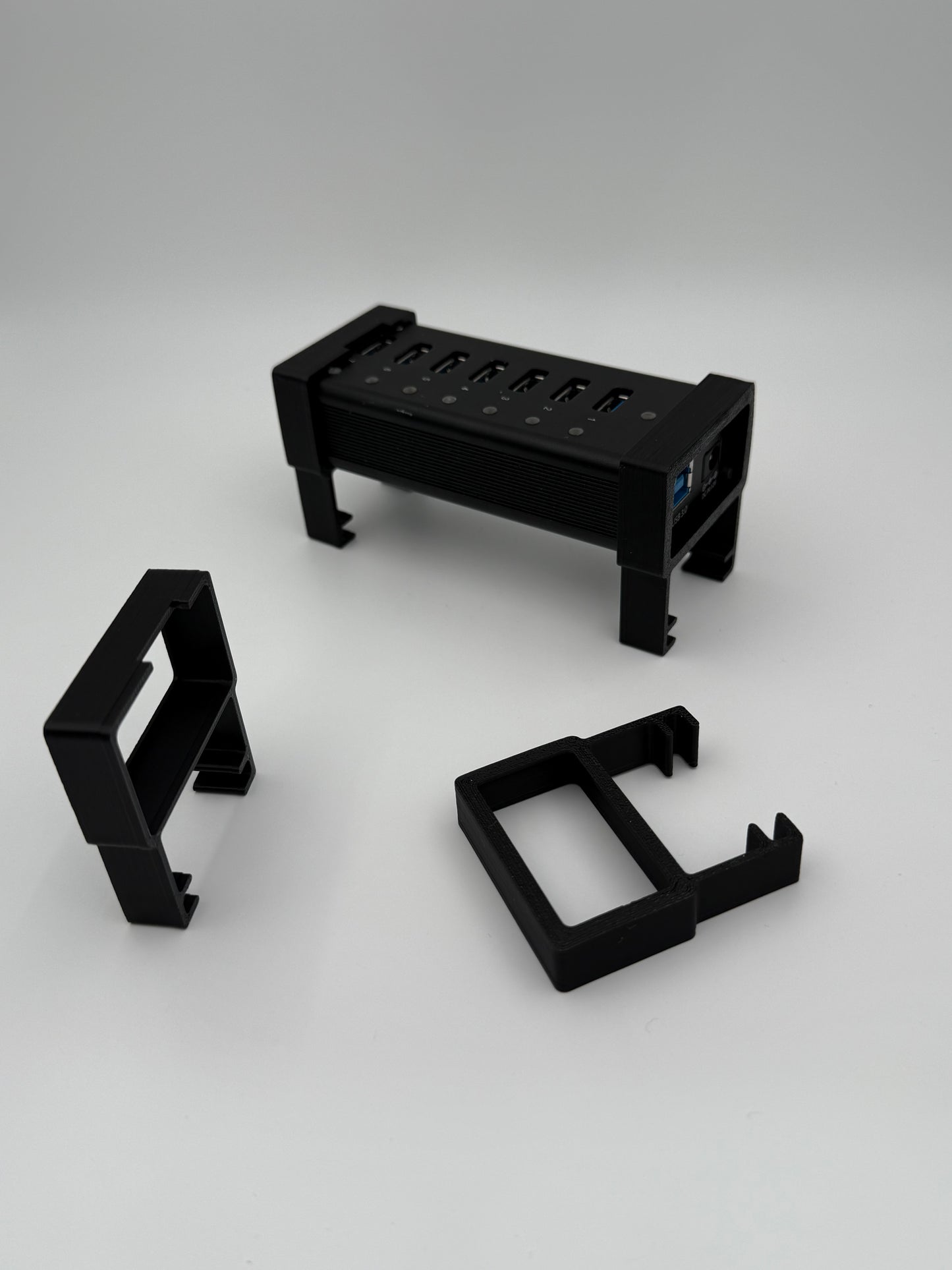 Feste for Icy Box USB-hub – Passer til 40mm aluminiumsprofiler